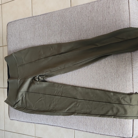 Green stretch nine west pants - Picture 1 of 2